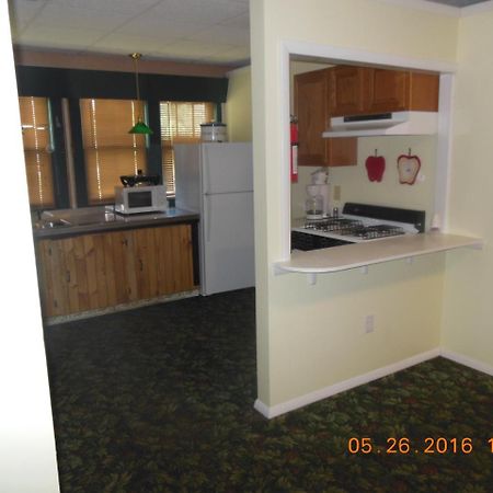 Evergreen Motel 오스위고 외부 사진