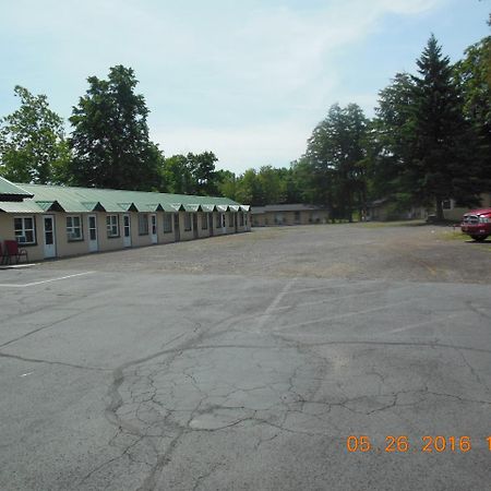 Evergreen Motel 오스위고 외부 사진