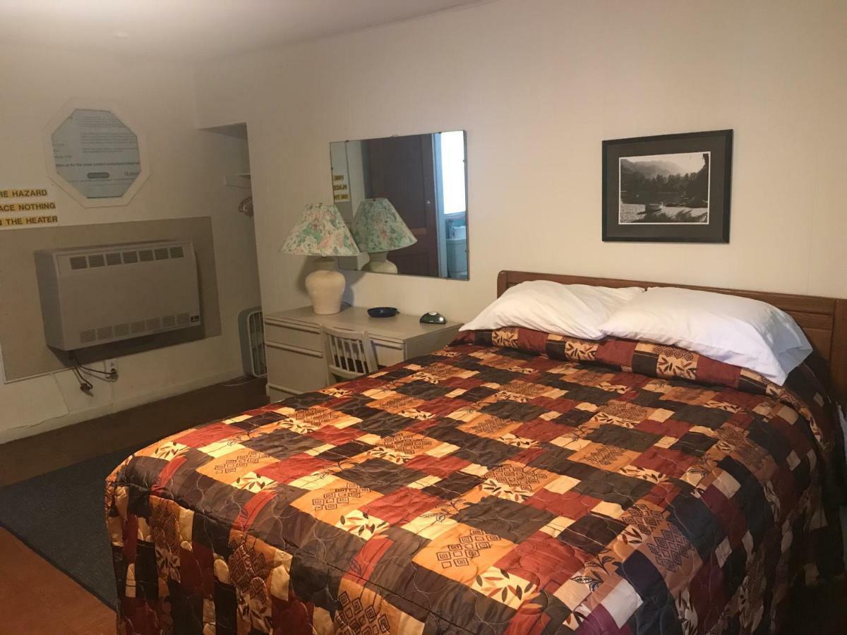 Evergreen Motel 오스위고 외부 사진
